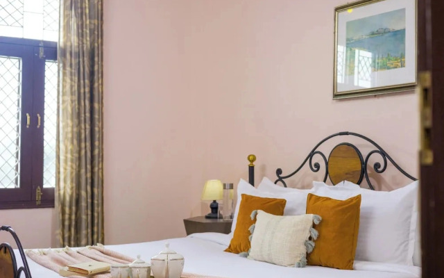 Alaya Stays Abhimanyu Mansion Topaz 2BHk