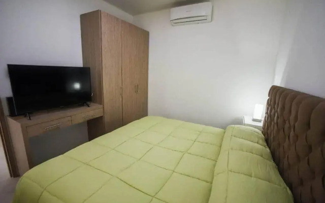 205-HERMOSO APARTA ESTUDIO MODERNO EN Granada