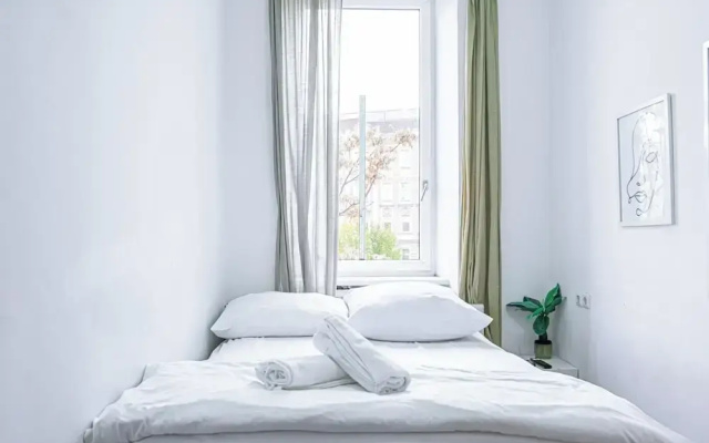 Luxury 6BR Apt near Millennium City