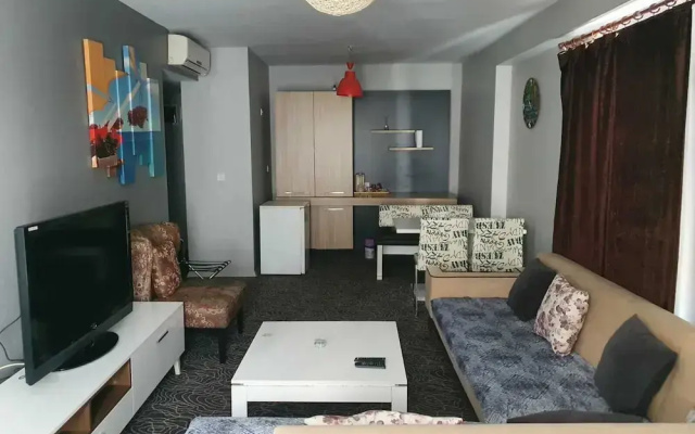 İNCİ House