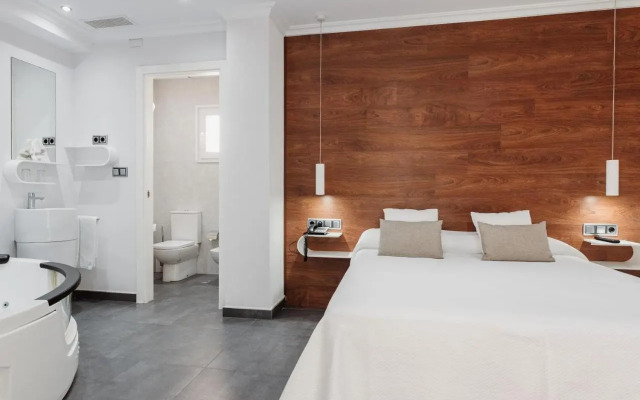 Hotel Los Delfines