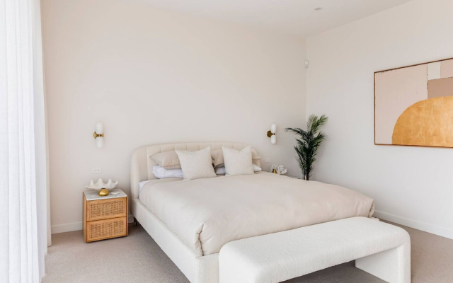 The Luxe Seabreeze Heated Pool Spa Cinema