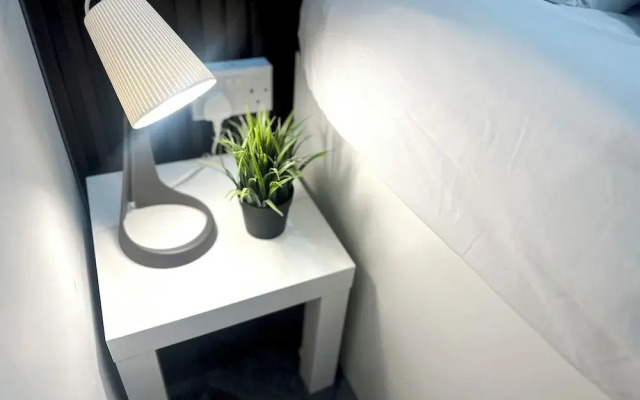 Rest Partition Room in Tecom Near Metro