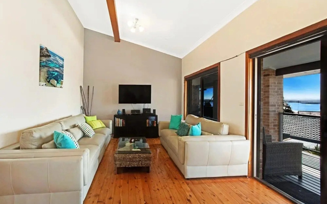 Away @ Nelson Bay, 29 Wollomi Avenue