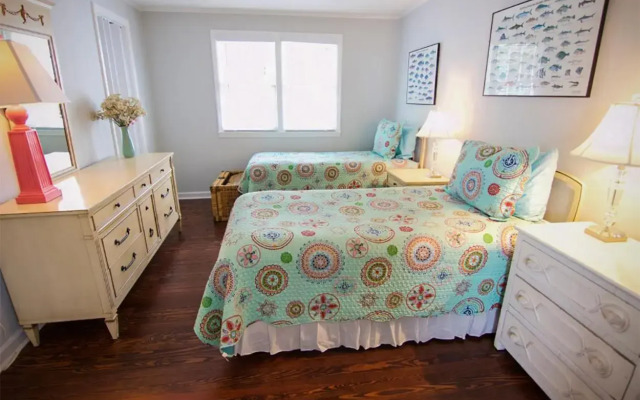 Carolina Breezy by Sea Scape Properties