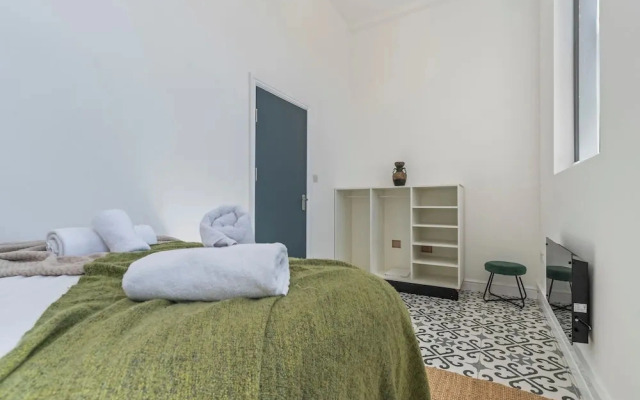 Compact Studios in Dudley