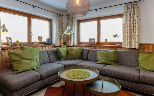 Attractive Holiday Home in Rauris, Near the ski Piste