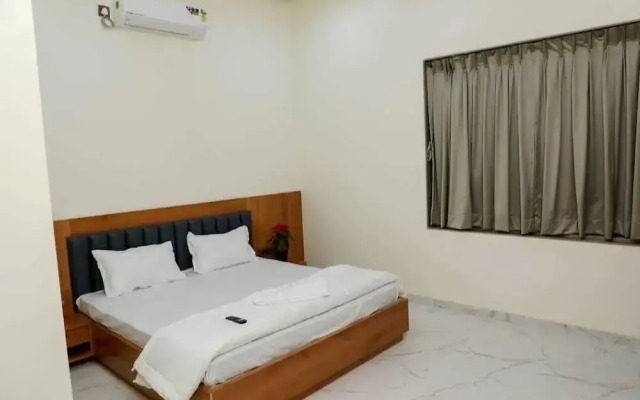 Glitz by Revansh Rooms-Alibaug Sea