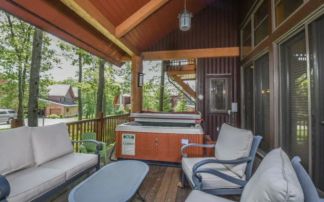 Summit Lodge