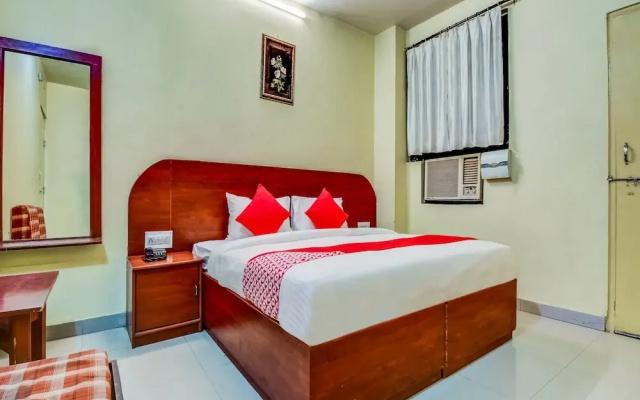 Collection O 18320 Hotel Utsav