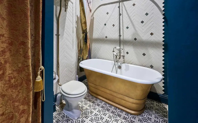 Host Stay Mermaid Hove