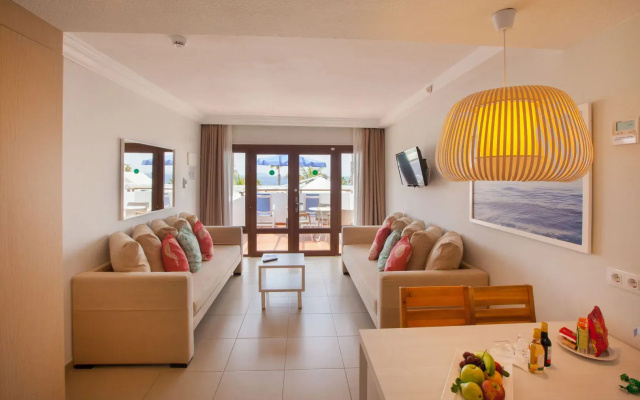 Grupotel Flamingo Beach