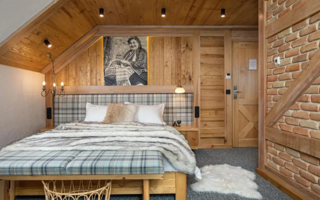 Zara Chalet