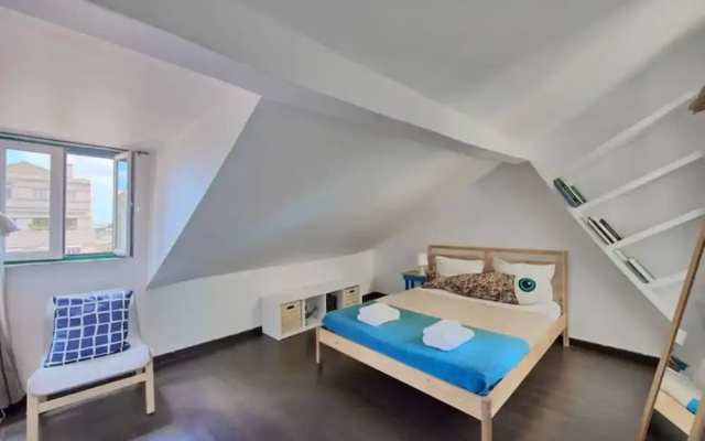 Cozy & Authentic Flat In The Center