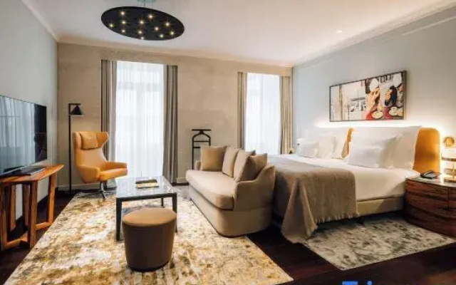 MYTHIC SANA Downtown Suites - New Opening