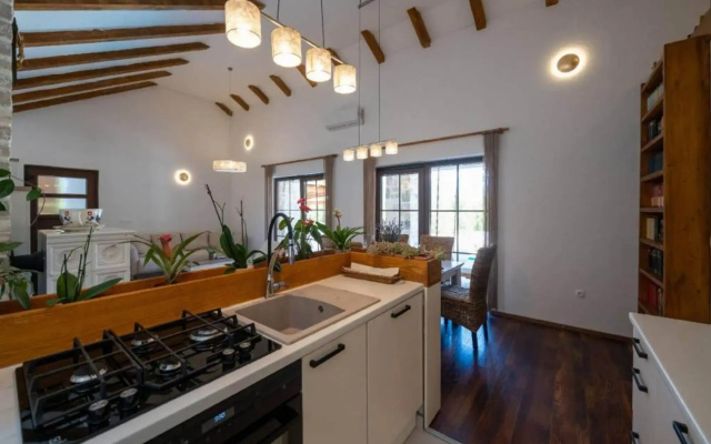 Wonderful Holiday Home in Pridraga with Wellness