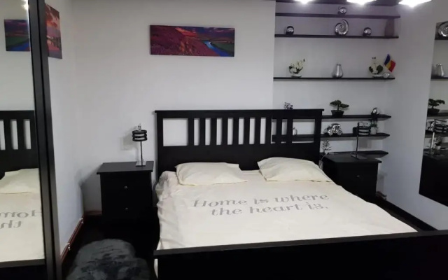 Sweet Apartment