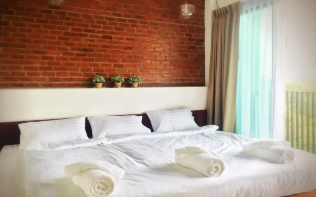 Joy Hotel