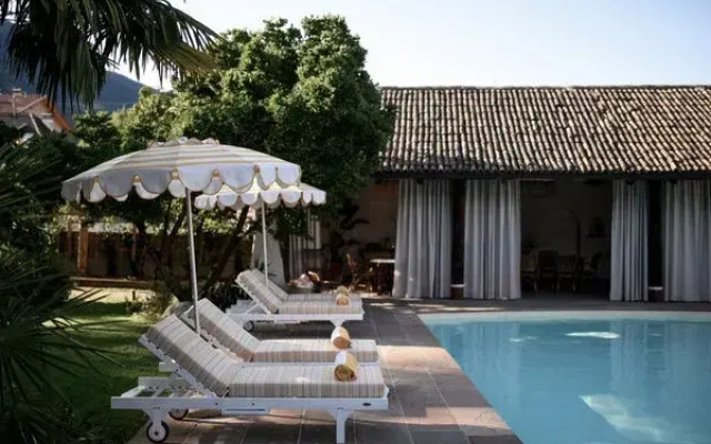Villa Arnica Suites & Garden