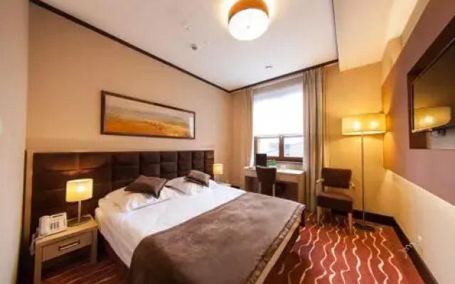 Hotel Skarbek