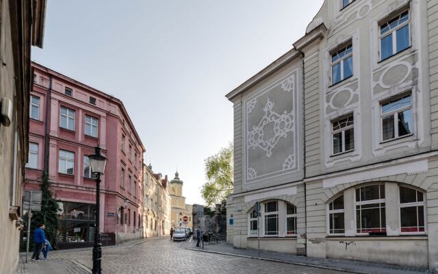Отель Hill Inn Польша, Познань - отзывы, цены и фото номеров - забронировать отель Hill Inn онлайн вид на фасад
