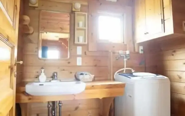 Powder Hut