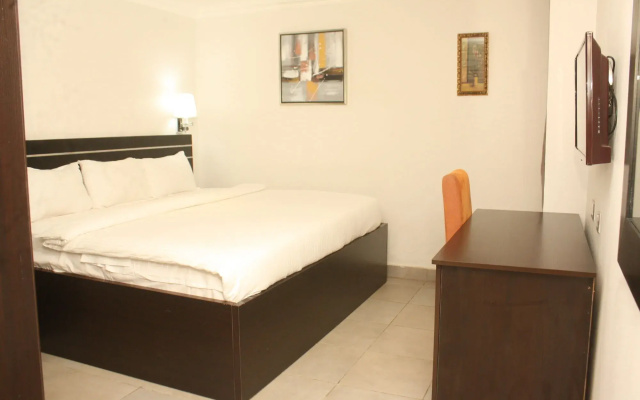 Reliance Royal Suites