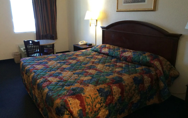 Executive Garden Titusville Hotel