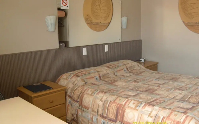 Travellers Rest Motel