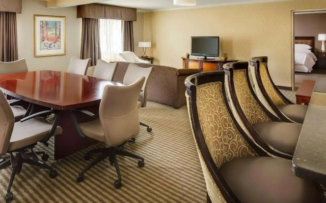 Wyndham Omaha / West Dodge