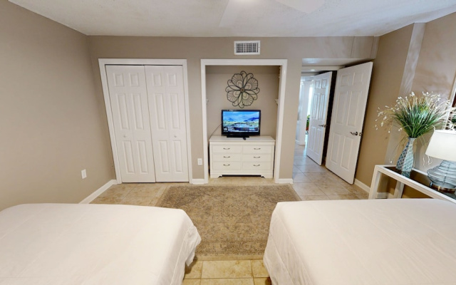 Shoreline Towers 2064 2 Bedroom Condo
