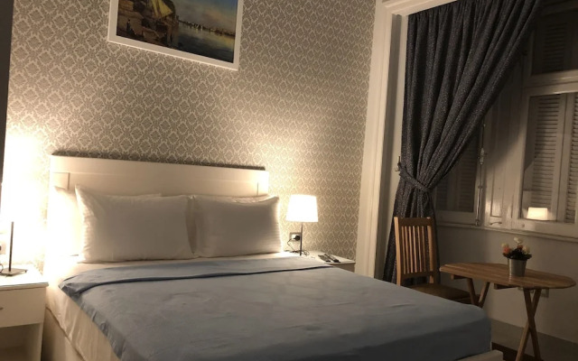 Columbia Hotel