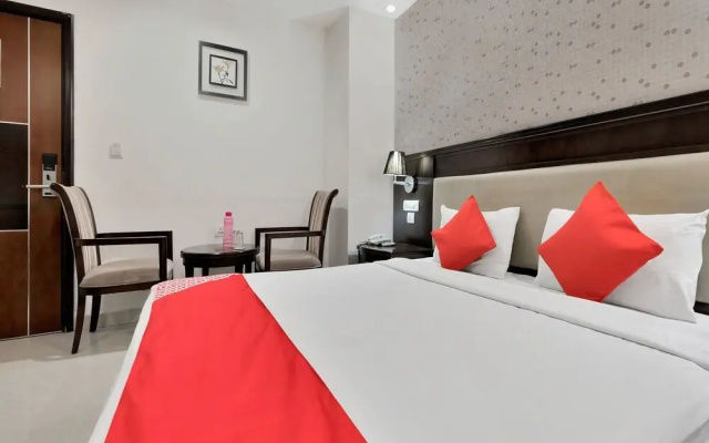 Capital O 12384 Hotel Rudra Grand
