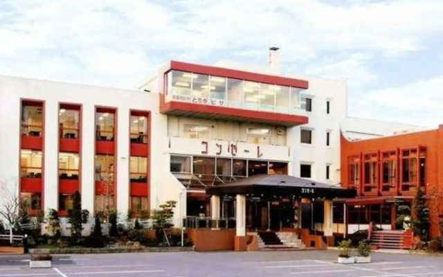 hotelImage