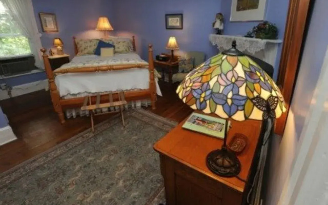 Dry Ridge Inn