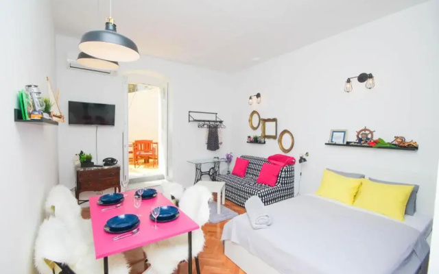 Fab 'n' Chic Apartments