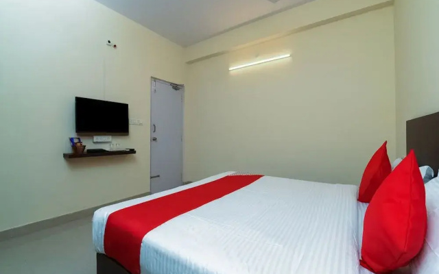 Oyo 22782 Akshara Suites