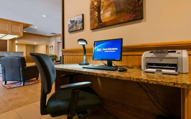 Invermere Inn