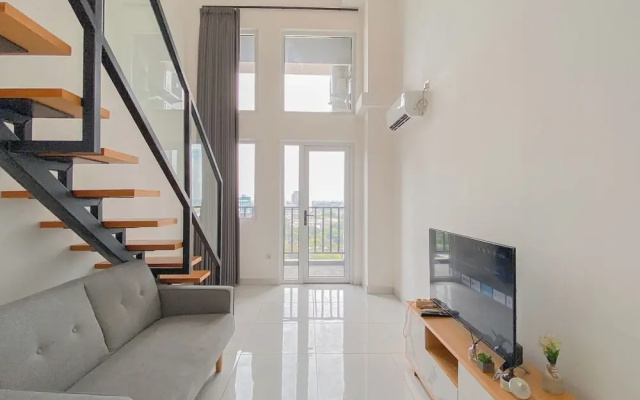 Simple And Modern Studio At Apartment Kingland Avenue
