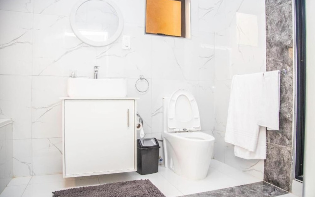 Longhorn Executive Apartment