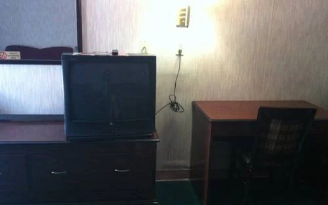 Rest Inn and Suites Tulsa