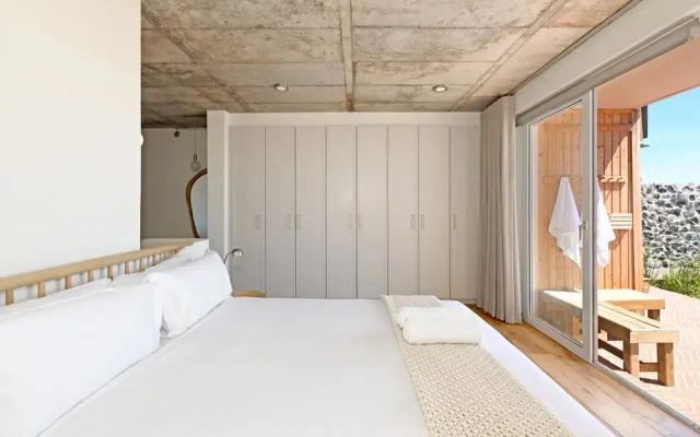 Elegant Camps Bay Eco Pool Sauna Views
