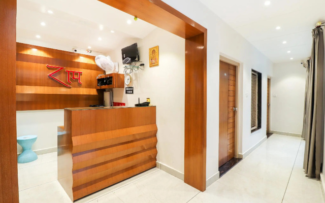 OYO Flagship 48283 Hotel Madhurapuri