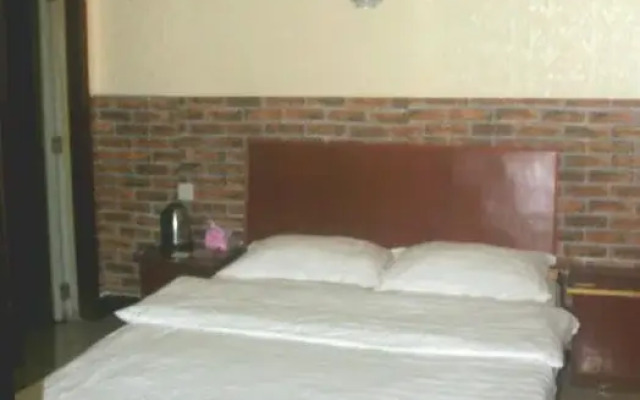 Hongming Business Hotel