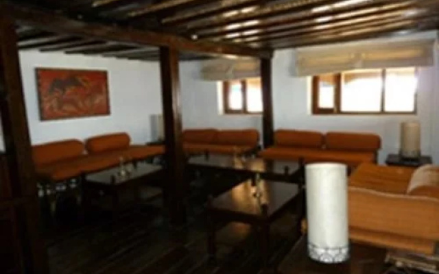 Summit Village Lodge