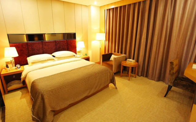Silver Bay Hotel
