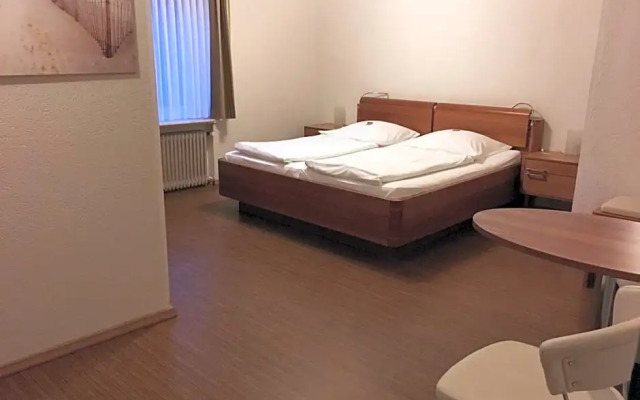 Heeren's Hotel Garni
