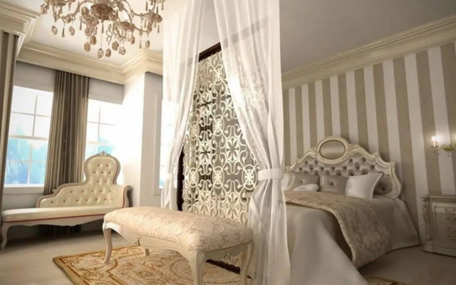 Elegance East Hotel 