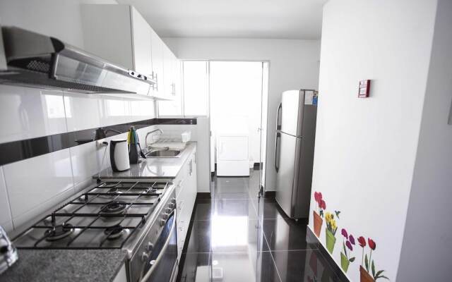 Miraflores Luxury Apartments Alcanfores 2