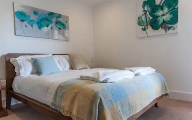 Camstay Riverside